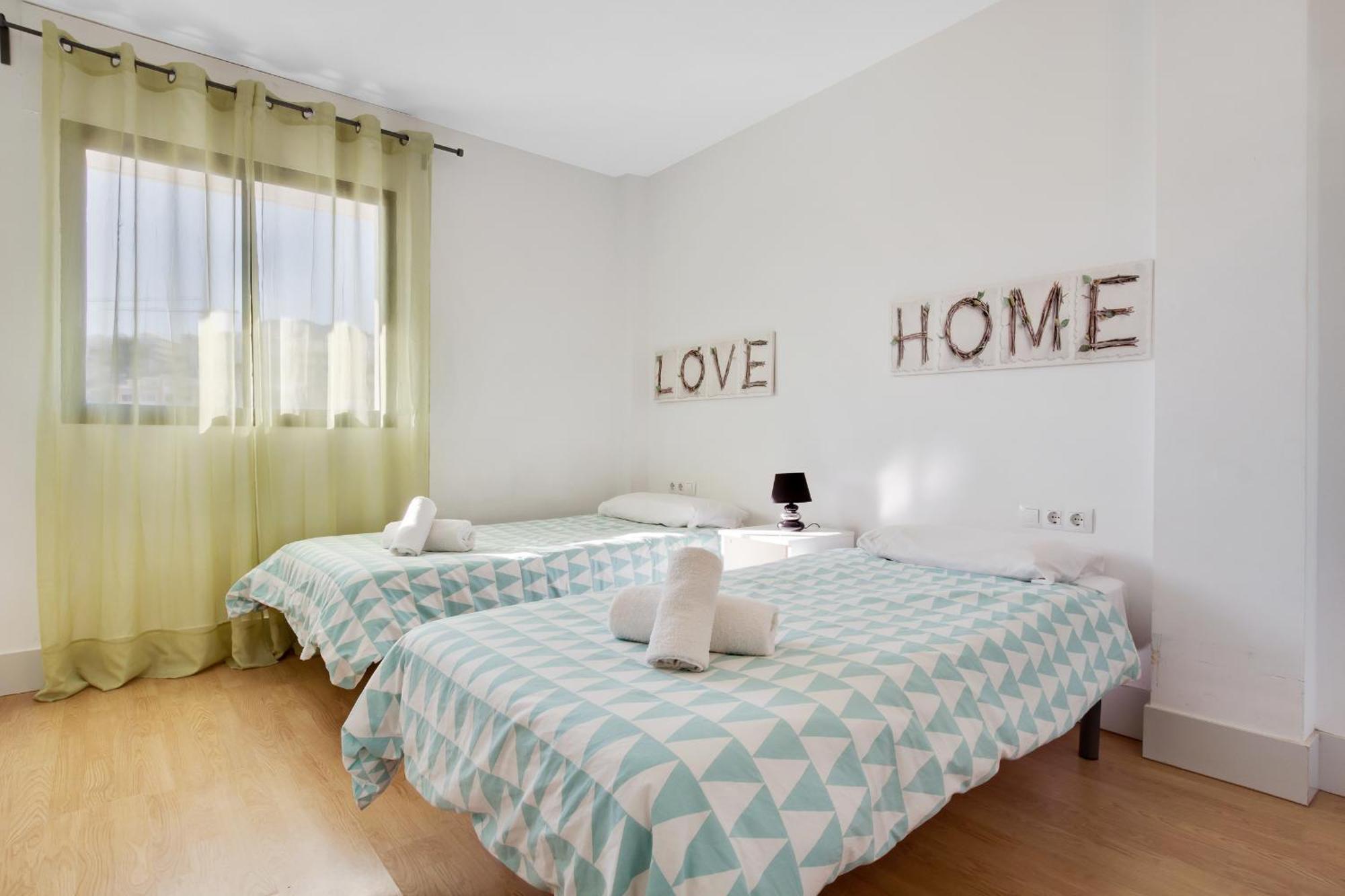 Carihuela Playa By Ivi Real Estate Appartement Torremolinos Buitenkant foto