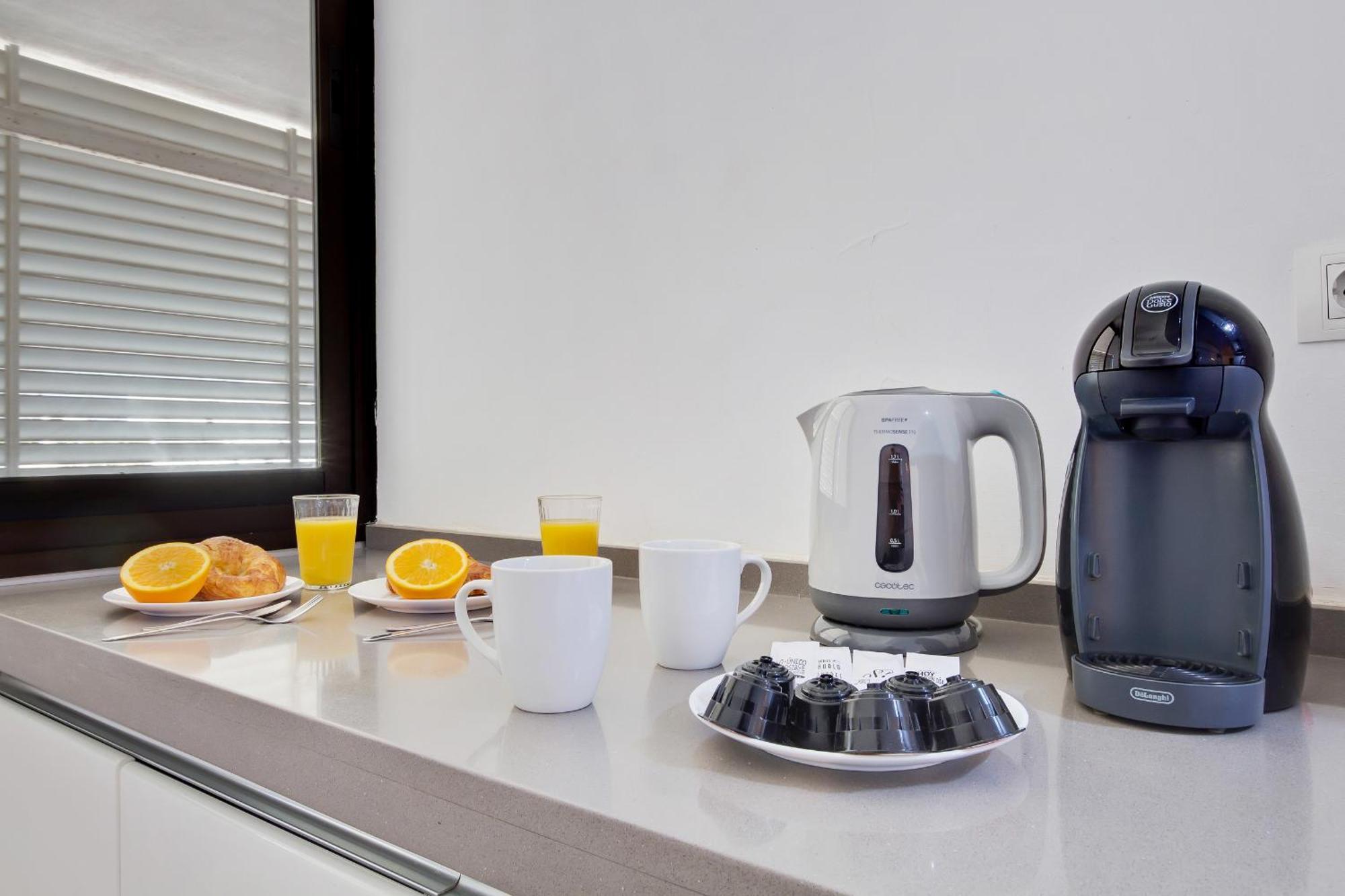 Carihuela Playa By Ivi Real Estate Appartement Torremolinos Buitenkant foto