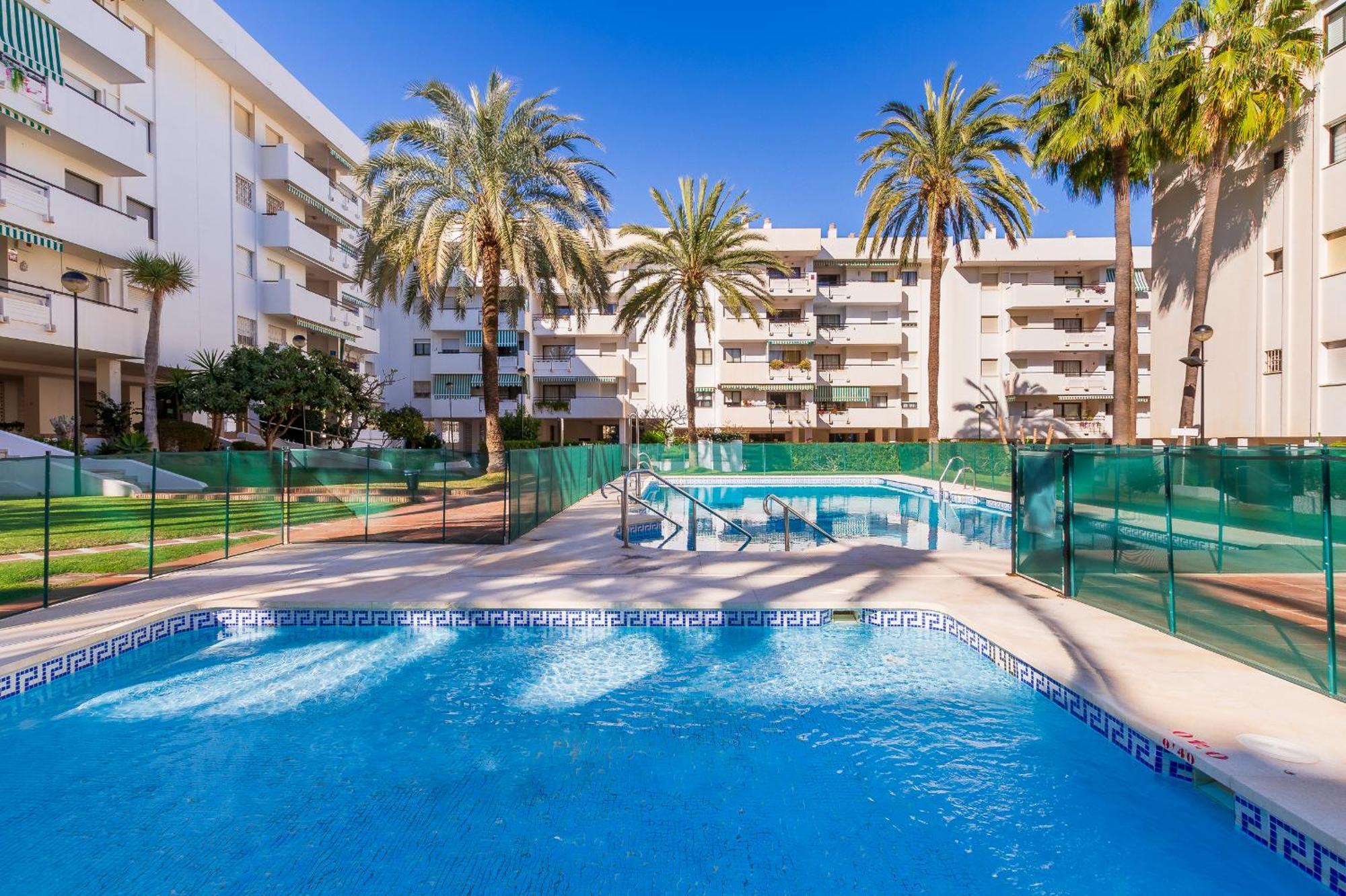 Carihuela Playa By Ivi Real Estate Appartement Torremolinos Buitenkant foto